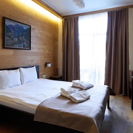 Ruta Polianytsia Hotel *