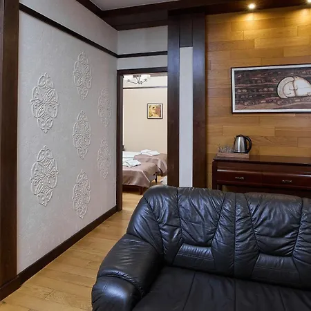 Ruta Polianytsia Hotel