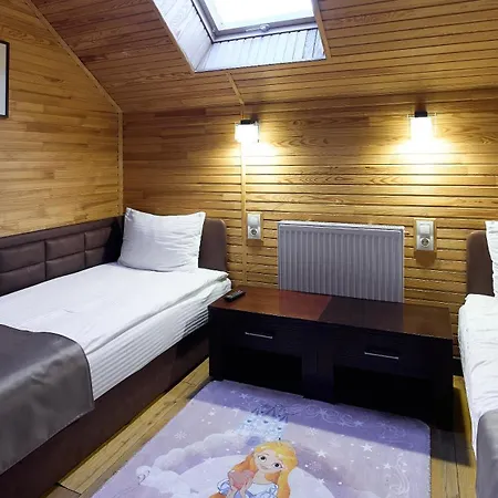 Ruta Polianytsia Hotel *