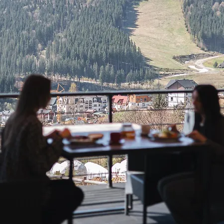 Ruta Polianytsia Hotel *