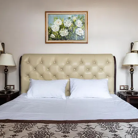 Ruta Polianytsia Hotel