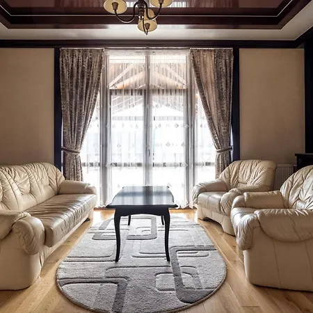 Ruta Polianytsia Hotel